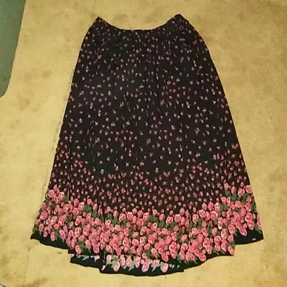 ****SALE****    SKIRT SIZE XL - Picture 1 of 4