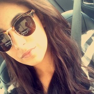 Meet your Posher, Sandy