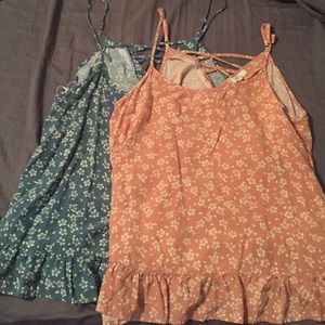 2 for 1😍 Cute tank tops! perfect for summer!☀️