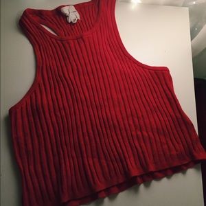 RED CROPPED UO SHIRT ❤️