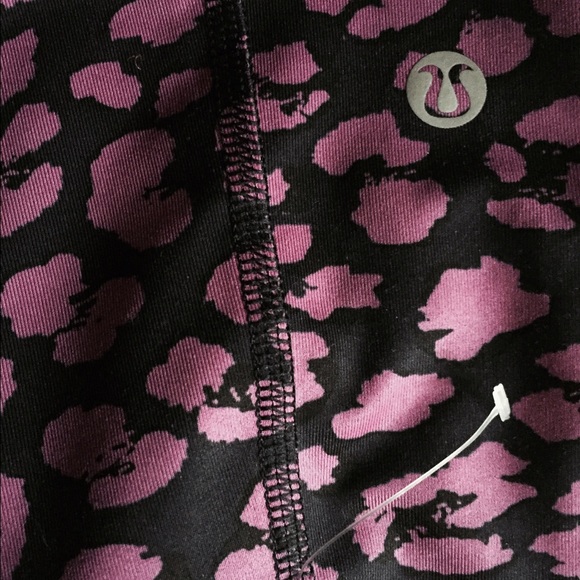 🙆🙅🙆NWOT SOLD Lululemon Tank Size 6 SOLD - Picture 4 of 4