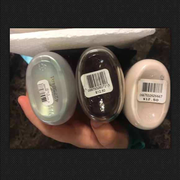 Bath & Body Works: Warm Vanilla Sugar Bundle! - Picture 3 of 3