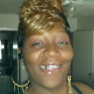 Meet your Posher, Devonda