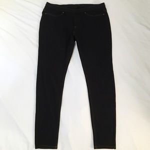 Black Jeggings by HUE