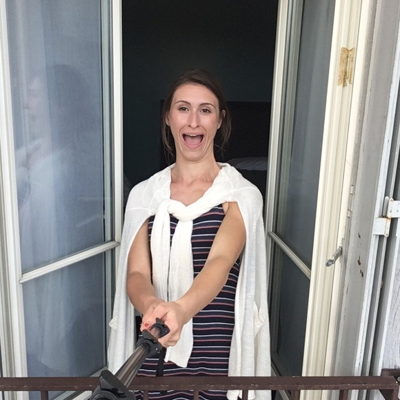 Meet your Posher, Miranda - Picture 2 of 2