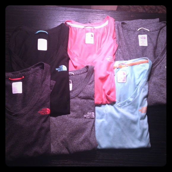 Bundle of 6 North Face workout tees!