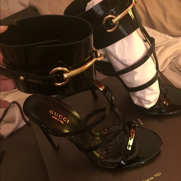 💚SOLD💚 Gucci Ursula Gladiator Pumps