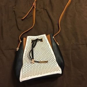 Crossbody drawstring purse