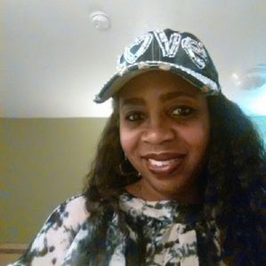 Meet your Posher, Alicia