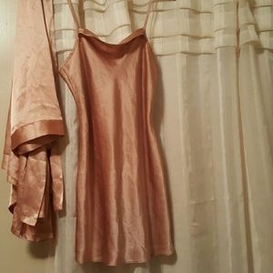 Jones New York Camisole & Robe