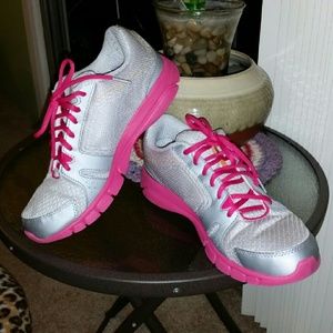 Reebok Rubber Shoes Size 8