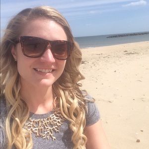 Meet your Posher, Melissa