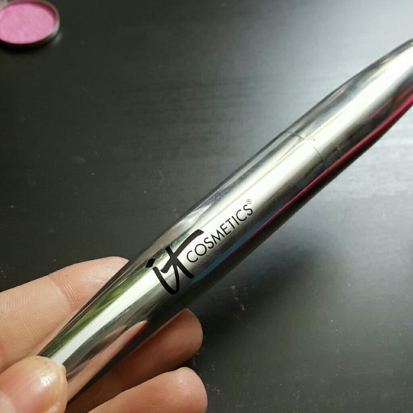 Sold It cosmetics mascara