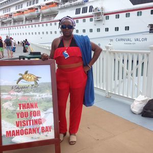 Meet your Posher, Julia