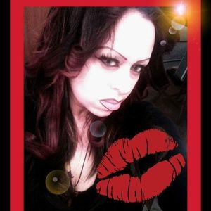 Meet your Posher, Mirna