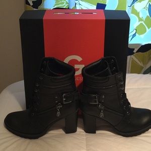 Guess Black Leather heeled combat boots Size 8