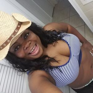 Meet your Posher, Author v simmons