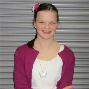 Meet your Posher, Kayla