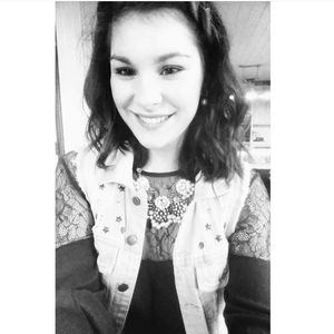 Meet your Posher, Jenelle