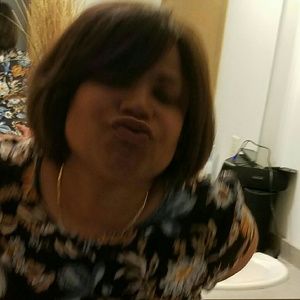 Meet your Posher, Felicia