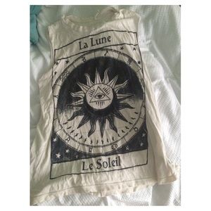 La Lune muscle tee