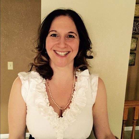 Meet your Posher, Rachel - Picture 1 of 1