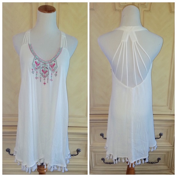 LAST S❗️Embroidered dress - Picture 2 of 3