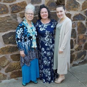 Meet your Posher, April