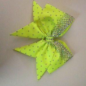 Yellow Jenna Bows of London bow!