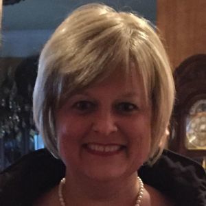 Meet your Posher, Dee dee