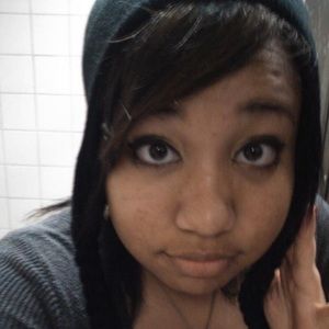 Meet your Posher, Aisha