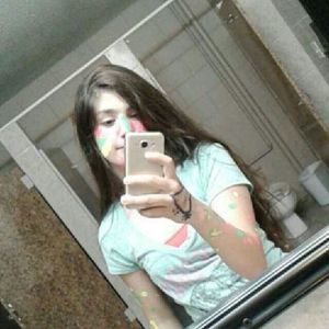 Meet your Posher, Taya