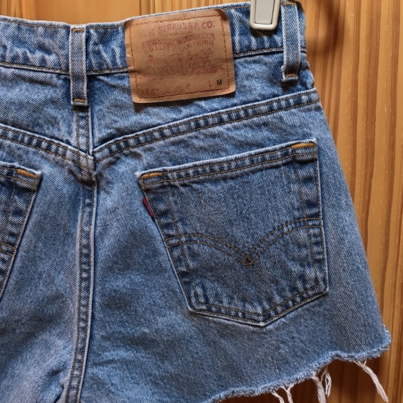 Vintage high waisted Levi cutoffs