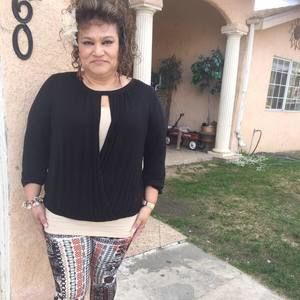 Meet your Posher, Dinora