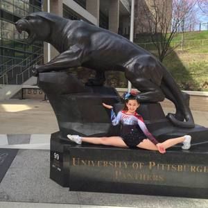 Meet your Posher, Laura