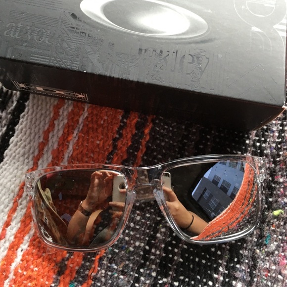SOLD. Brand New Oakley Sunglasses!!!!