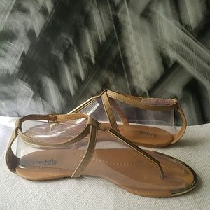 Nude Thong Sandals with Gold Bar and Trim