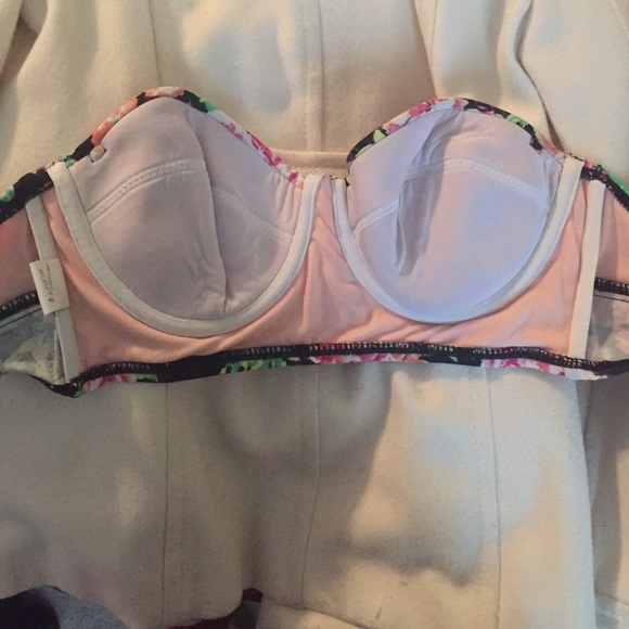 Long line floral bikini top - Picture 2 of 3