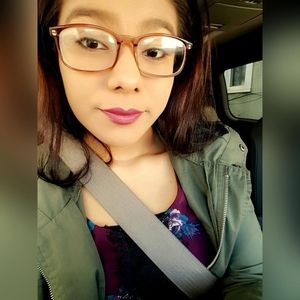 Meet your Posher, Nadia