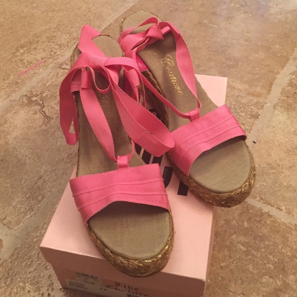 Juicy ankle-wrap espadrille wedges