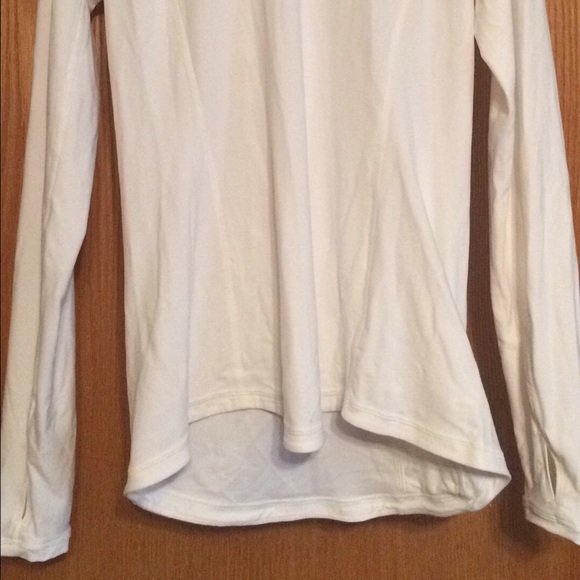 SOLDⓂ️Lululemon long sleeve T - Picture 2 of 4