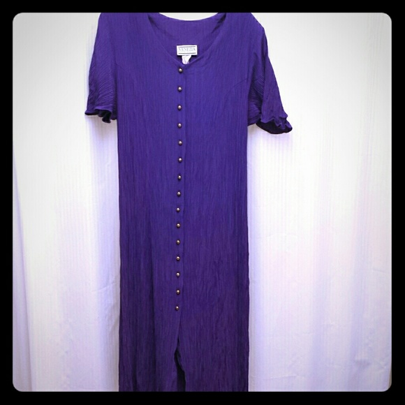 Venezia Dresses & Skirts - Accordion crinkle dress fits 8 to 16