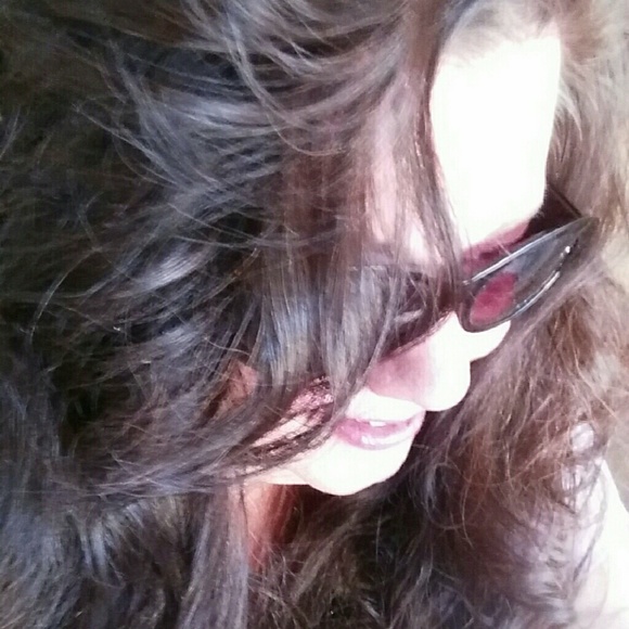 Meet your Posher, Kimberly - Picture 1 of 1