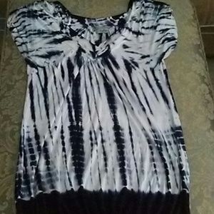 Make me offers!! Daytrip tie dye shirt sz m/l