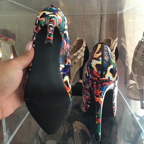 Graffiti heels - Picture 4 of 4