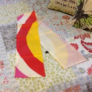 🆕 Beautiful Hand Painted Scarf 🌈