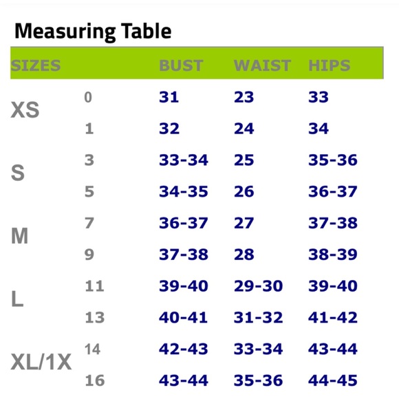 "Nothing but a beautiful mess" Graphic Tee - Picture 3 of 3