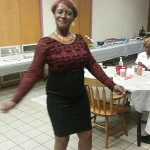 Meet your Posher, Elizabeth