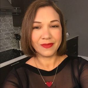 Meet your Posher, Caroll