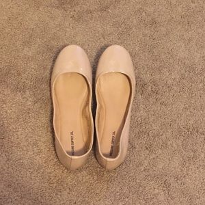 Nude ballet flats